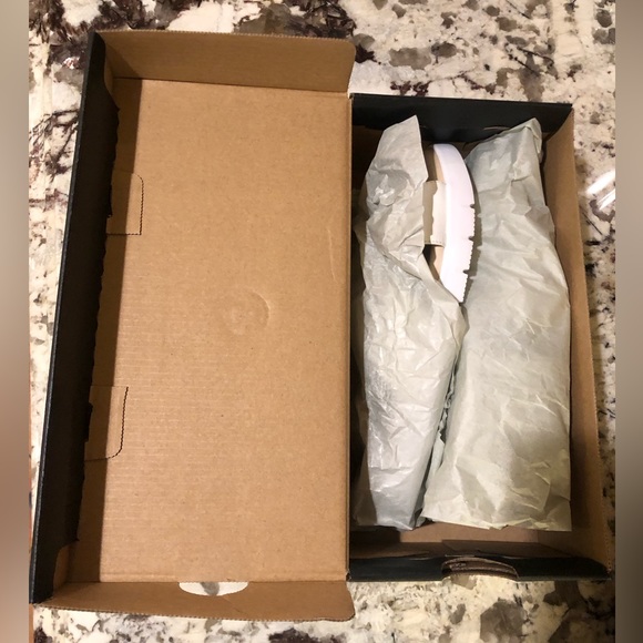 Cole Haan ZERØGRAND Brand New Never Worn - Picture 5 of 6